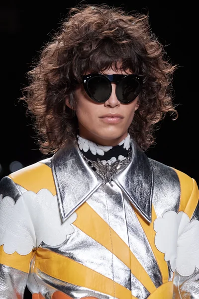 Look 73